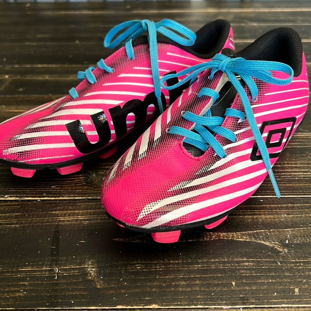 ⚽️ Umbro soccer cleats ⚽️